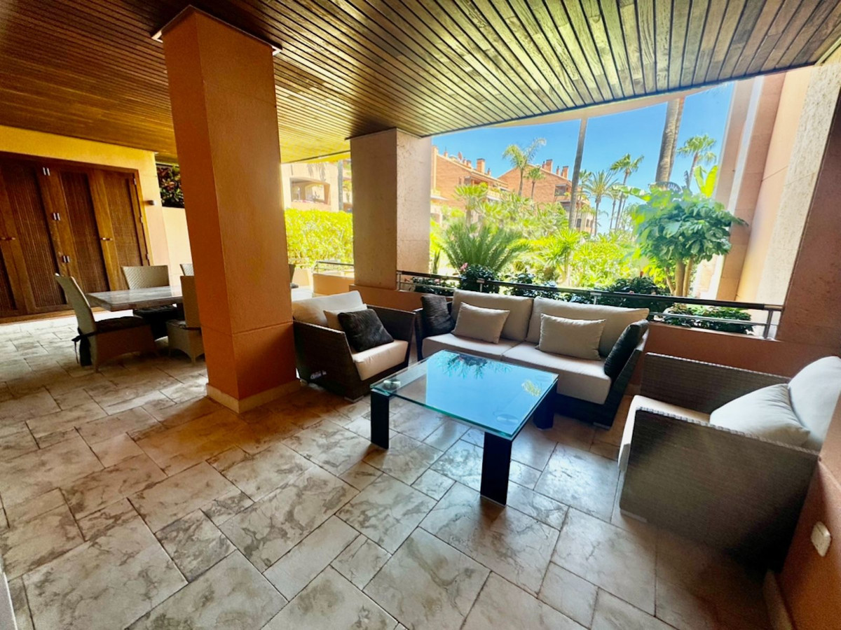 Appartement te koop in Puerto Banús | 2 slaapkamers H4789012