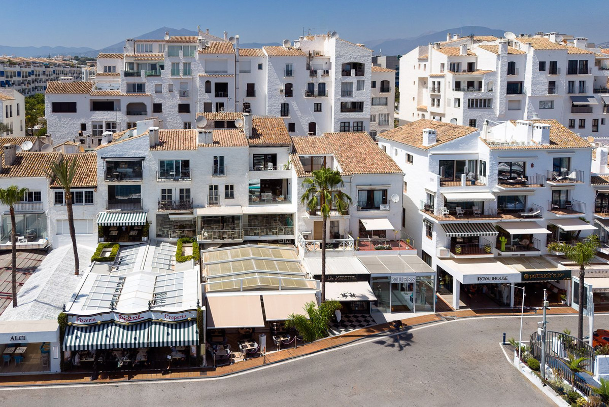 Appartement te koop in Puerto Banús | 2 slaapkamers H4804387
