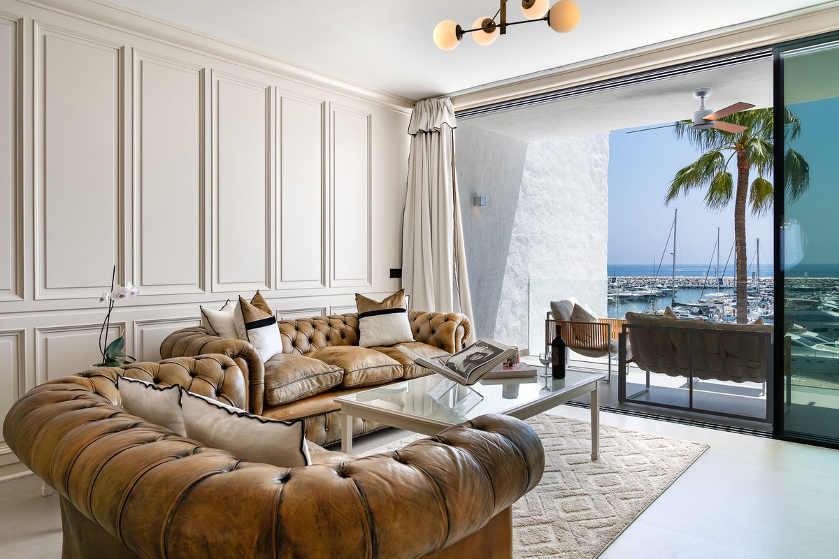 Appartement te koop in Puerto Banús | 2 slaapkamers H4804387