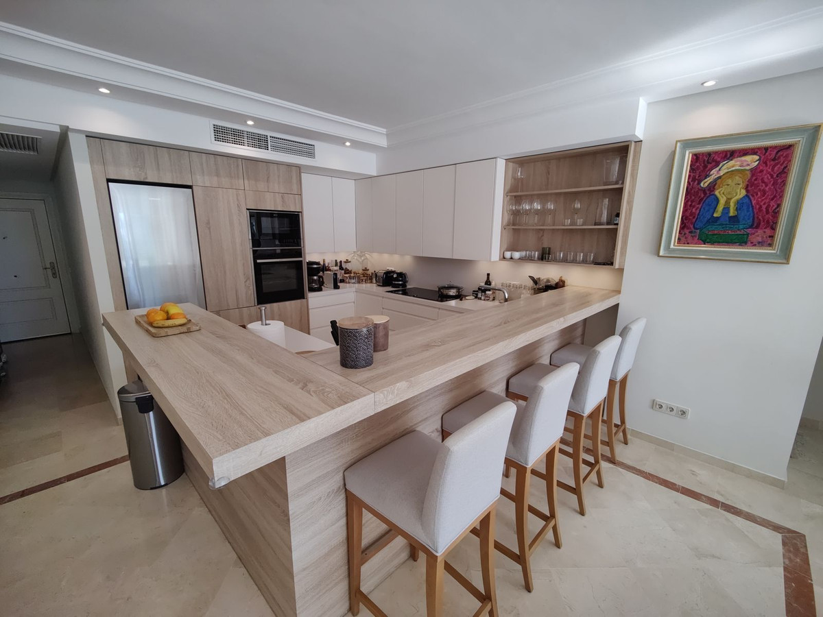 Apartment for sale in Puerto Banús | 3 bedrooms H4888774