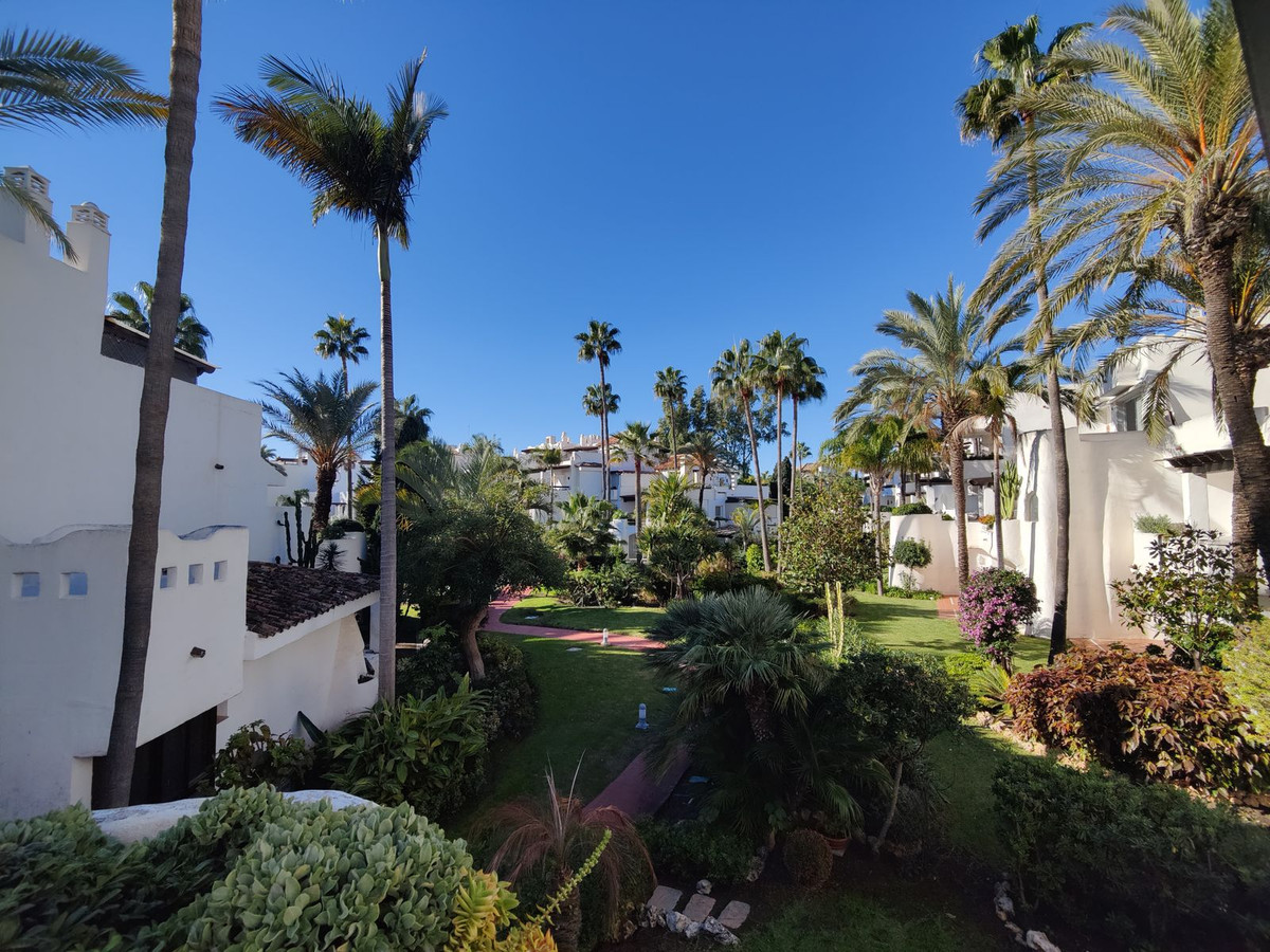 Apartment for sale in Puerto Banús | 3 bedrooms H4888774