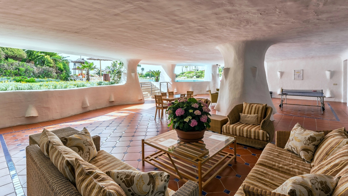Apartment for sale in Puerto Banús | 3 bedrooms H4888774