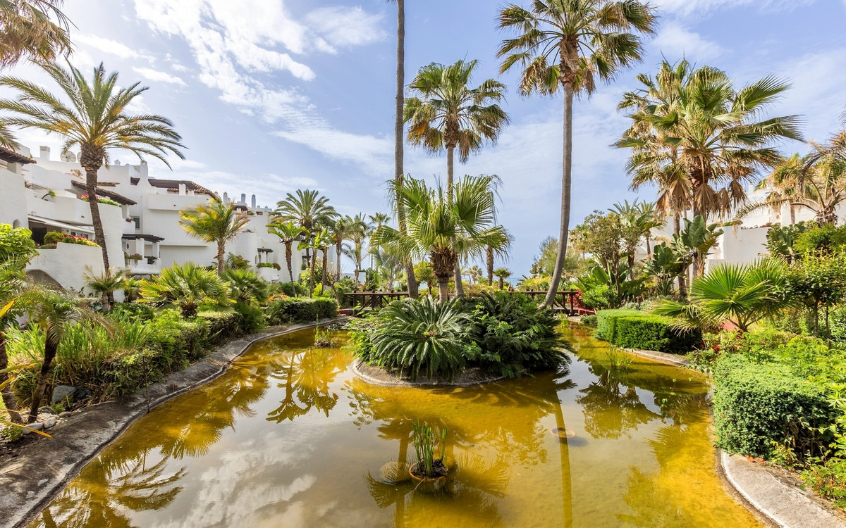 Apartment for sale in Puerto Banús | 3 bedrooms H4888774