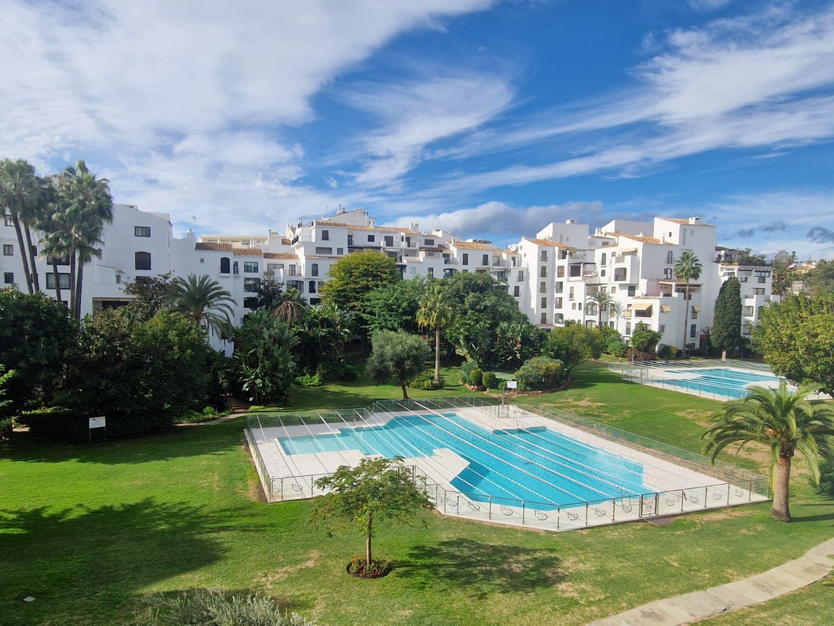 Appartement te koop in Puerto Banús | 2 slaapkamers H4926076