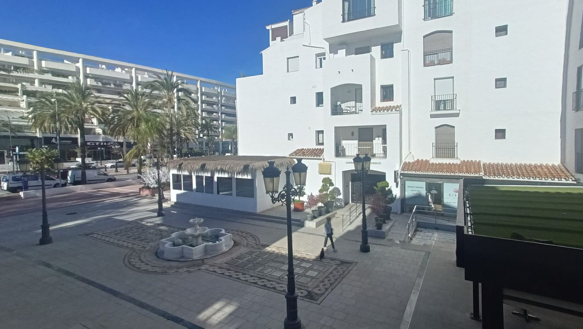 Appartement te koop in Puerto Banús | 2 slaapkamers H4926076