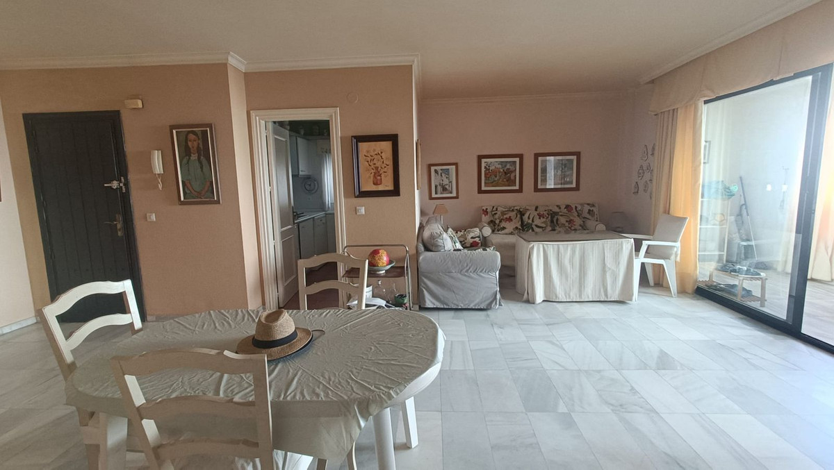 Appartement te koop in Puerto Banús | 2 slaapkamers H4926076