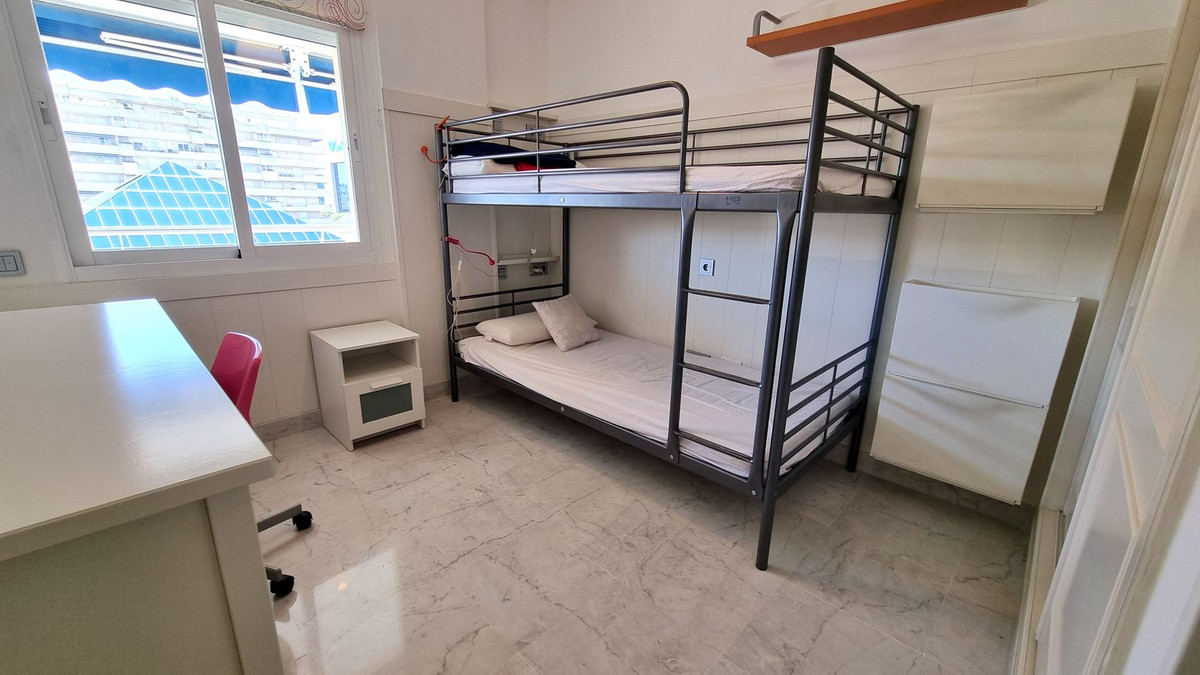 Tussenverdieping Appartement in Puerto Banús-12