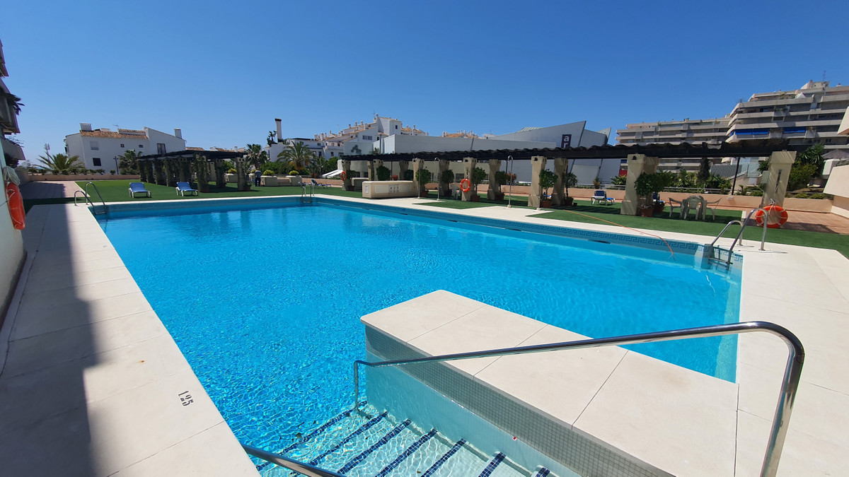 Tussenverdieping Appartement in Puerto Banús-16