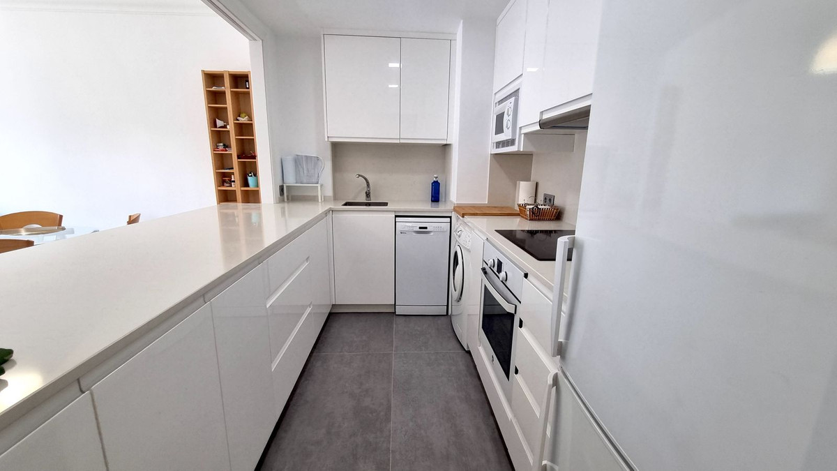 Tussenverdieping Appartement in Puerto Banús-7