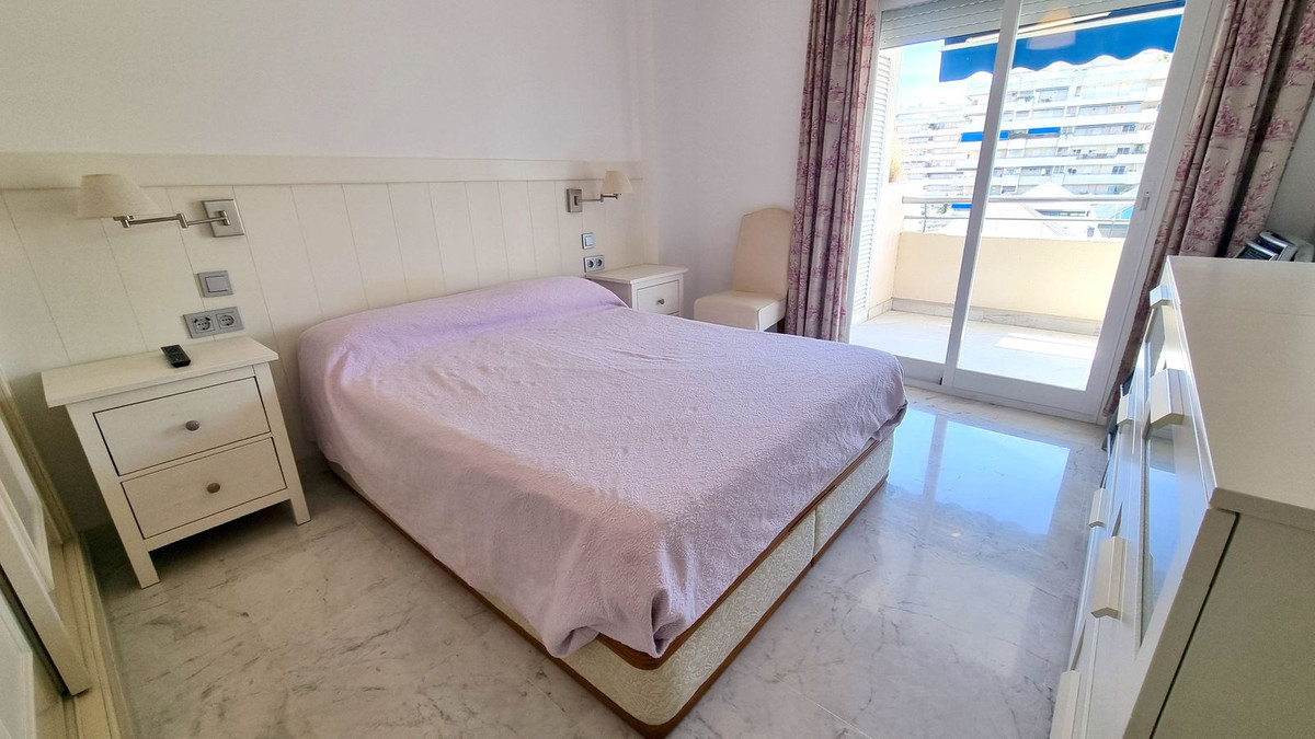 Tussenverdieping Appartement in Puerto Banús-9