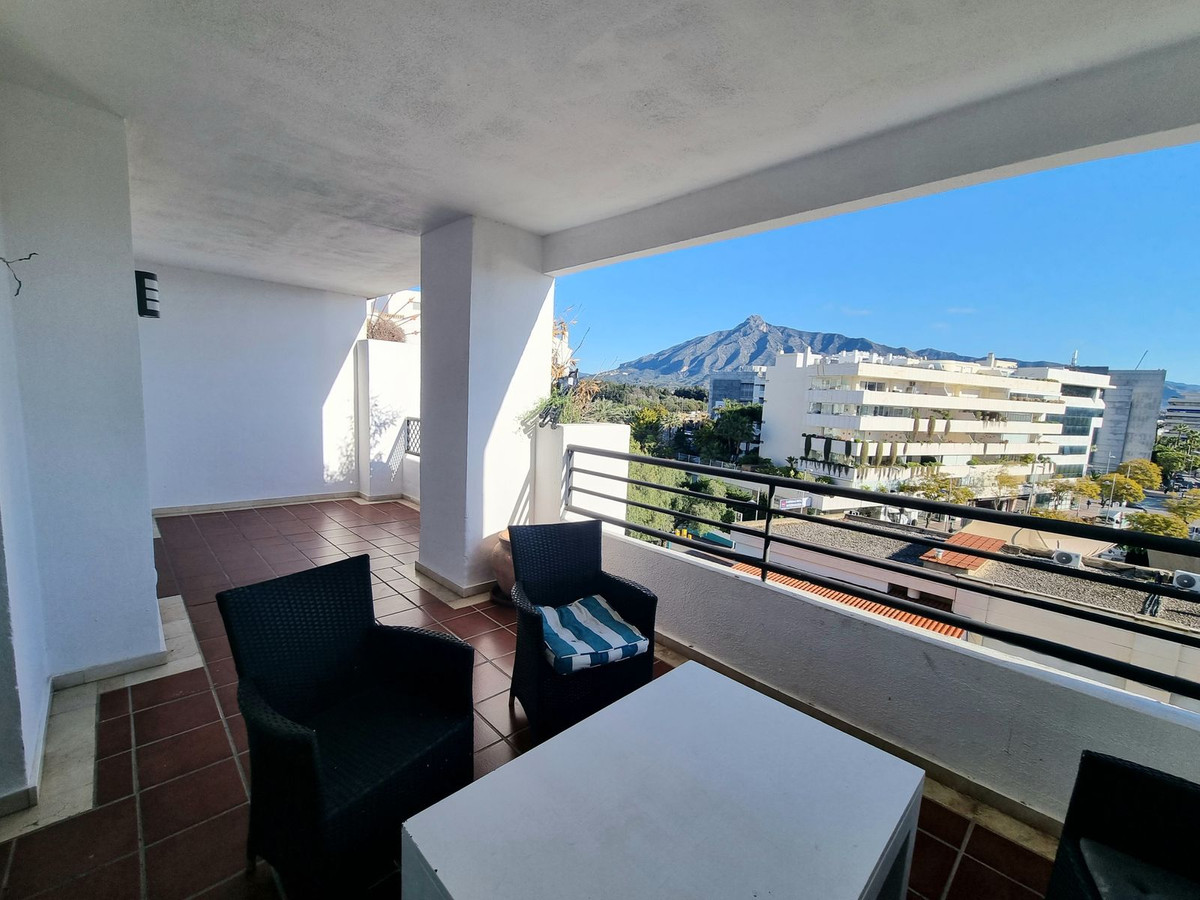 Tussenverdieping Appartement in Puerto Banús-2