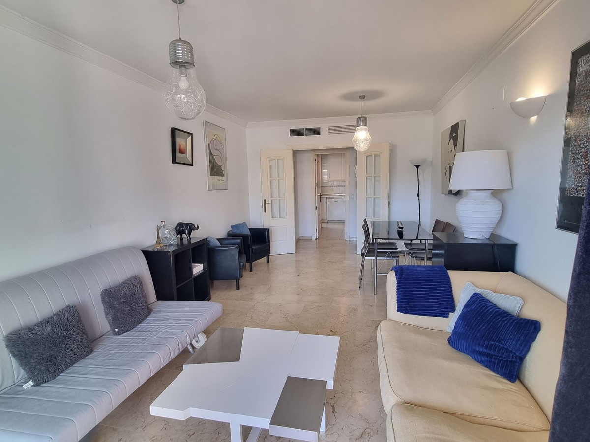 Tussenverdieping Appartement in Puerto Banús-4