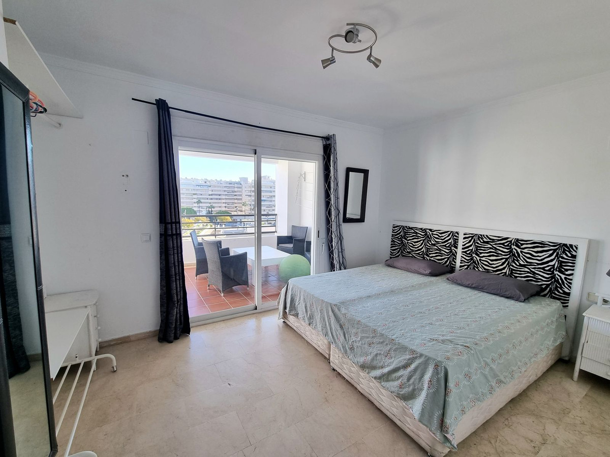 Tussenverdieping Appartement in Puerto Banús-5