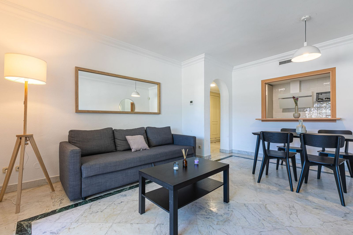 Tussenverdieping Appartement in Puerto Banús-4