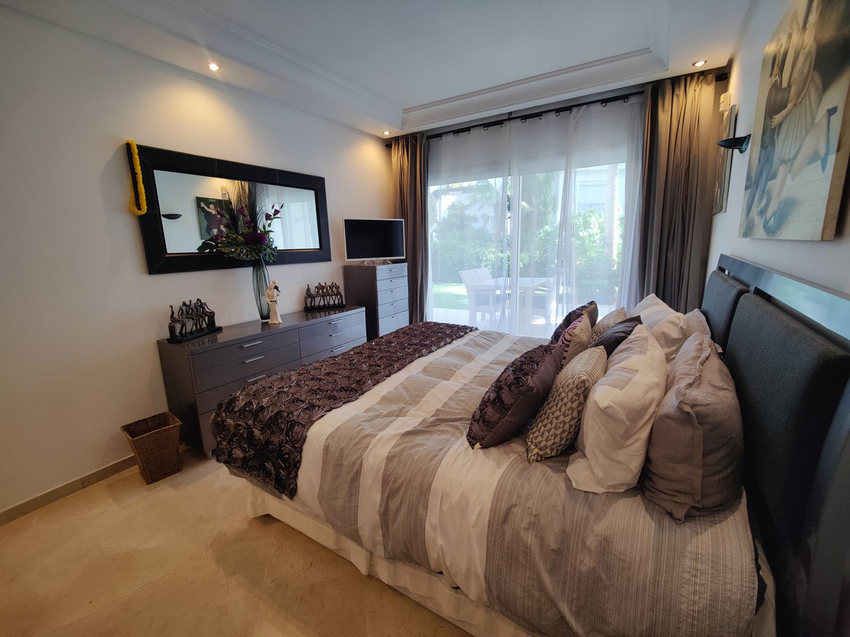Appartement te koop in Puerto Banús | 2 slaapkamers H4974370