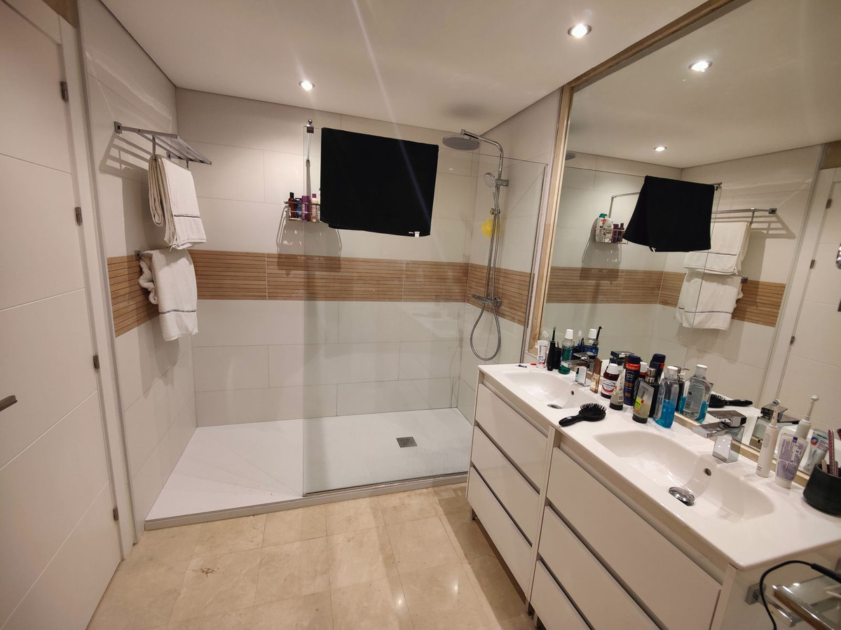 Appartement te koop in Puerto Banús | 2 slaapkamers H4974370