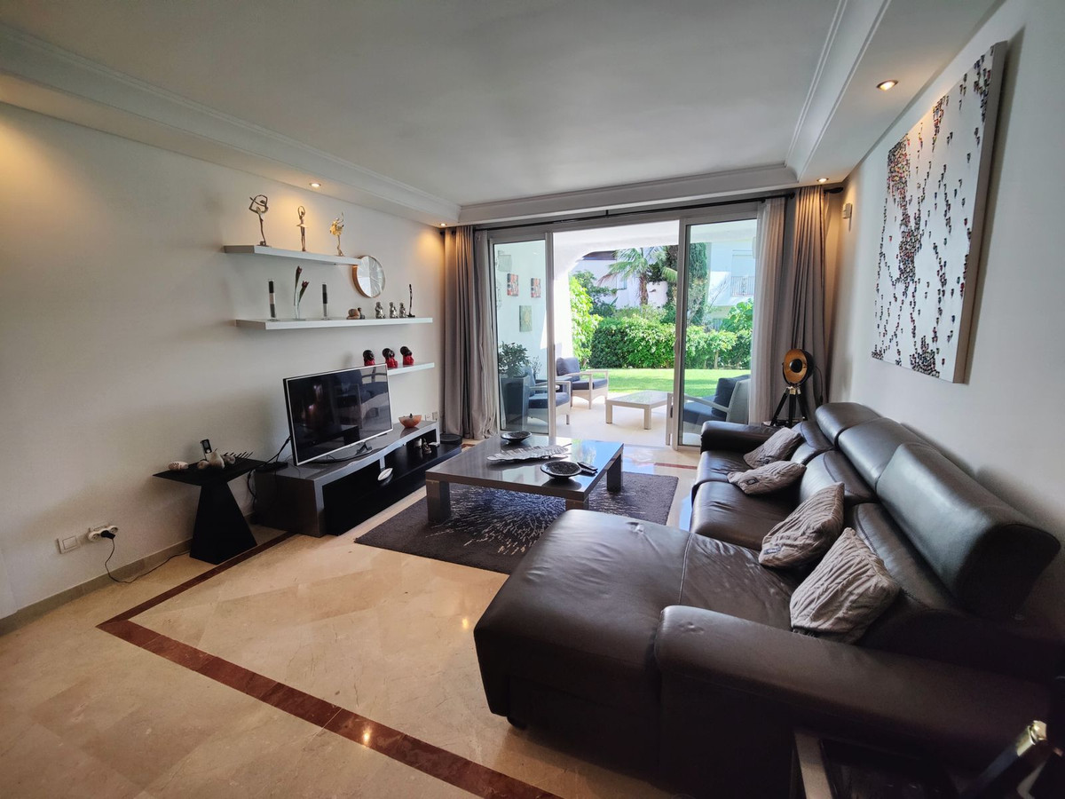 Appartement te koop in Puerto Banús | 2 slaapkamers H4974370