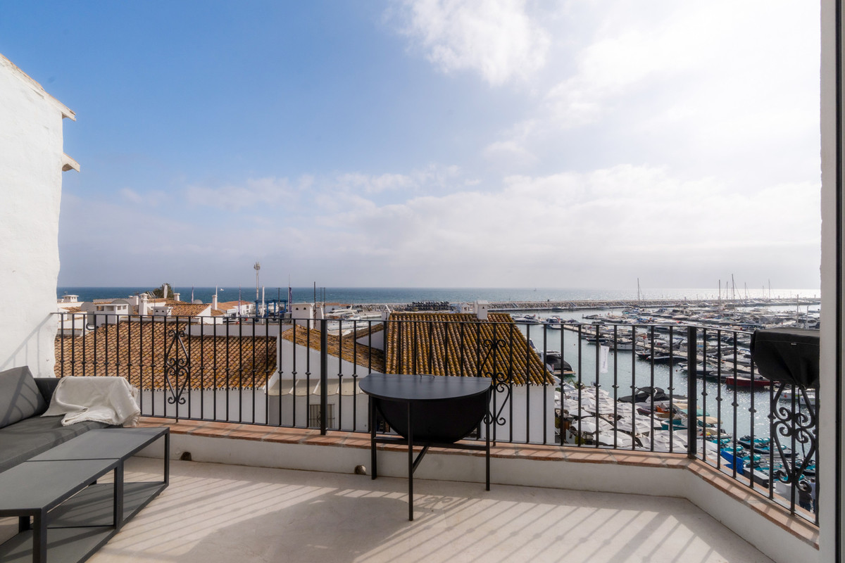 Penthouse in Puerto Banús-17
