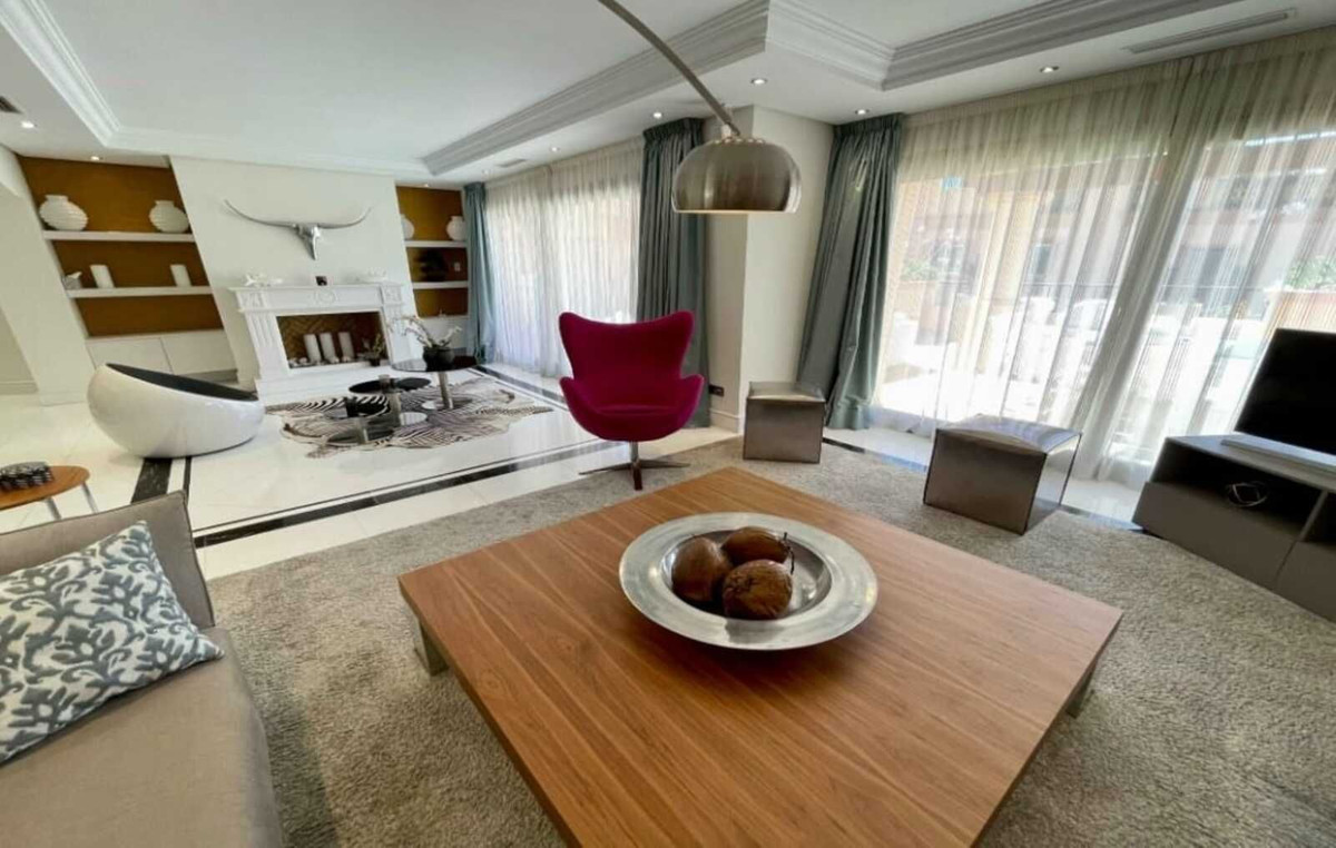 Tussenverdieping Appartement in Puerto Banús-19