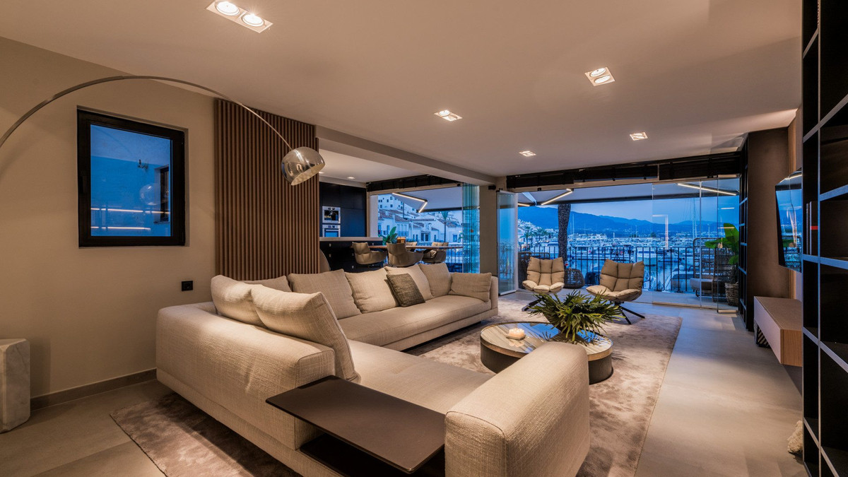 Appartement te koop in Puerto Banús | 2 slaapkamers H5006665