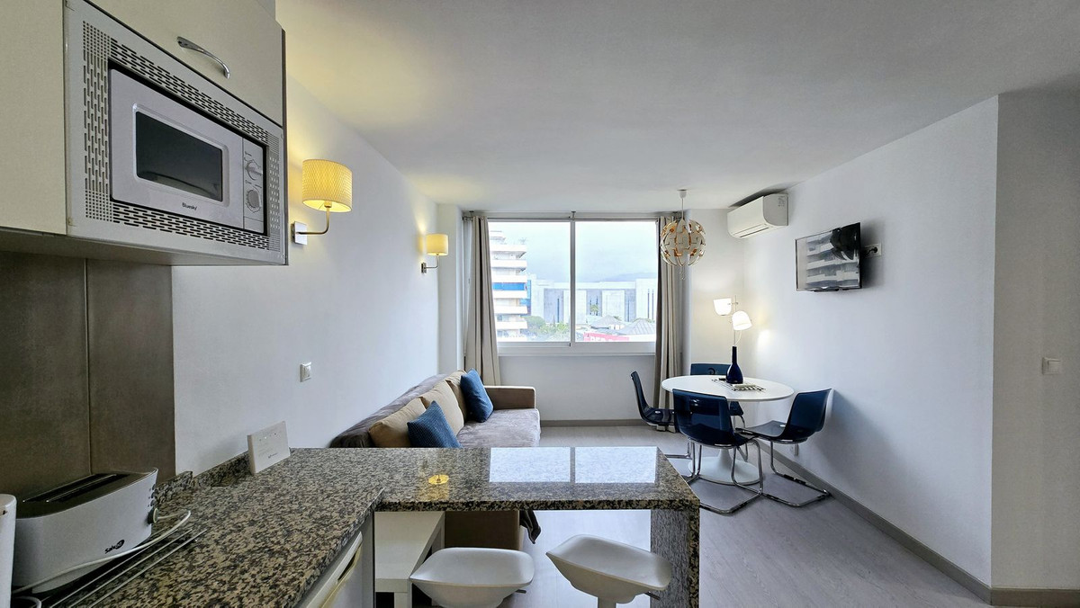Tussenverdieping Appartement in Puerto Banús-10