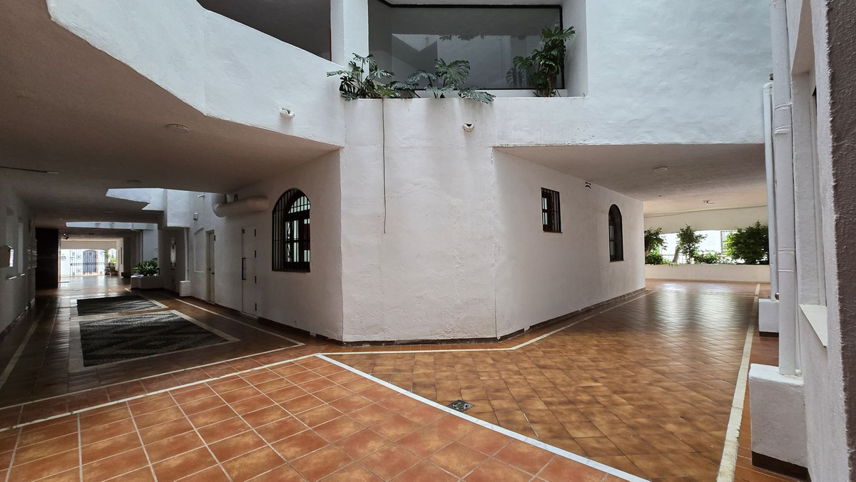Tussenverdieping Appartement in Puerto Banús-13