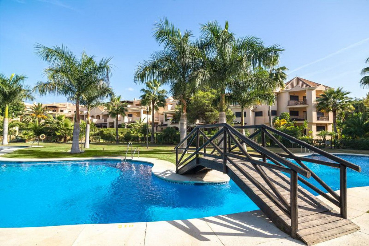 Tussenverdieping Appartement in Puerto Banús-3