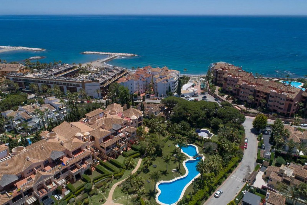 Tussenverdieping Appartement in Puerto Banús-8