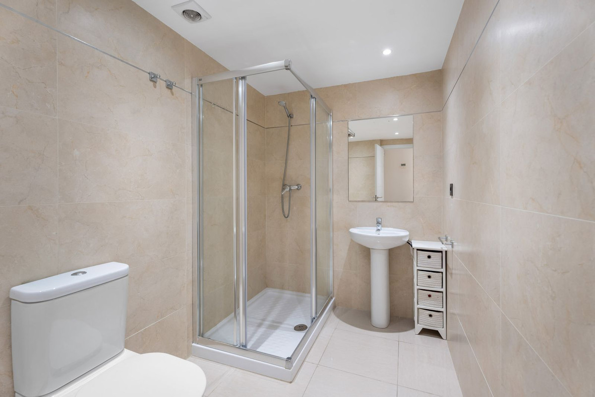 Appartement te koop in Puerto Banús | 2 slaapkamers H5019289