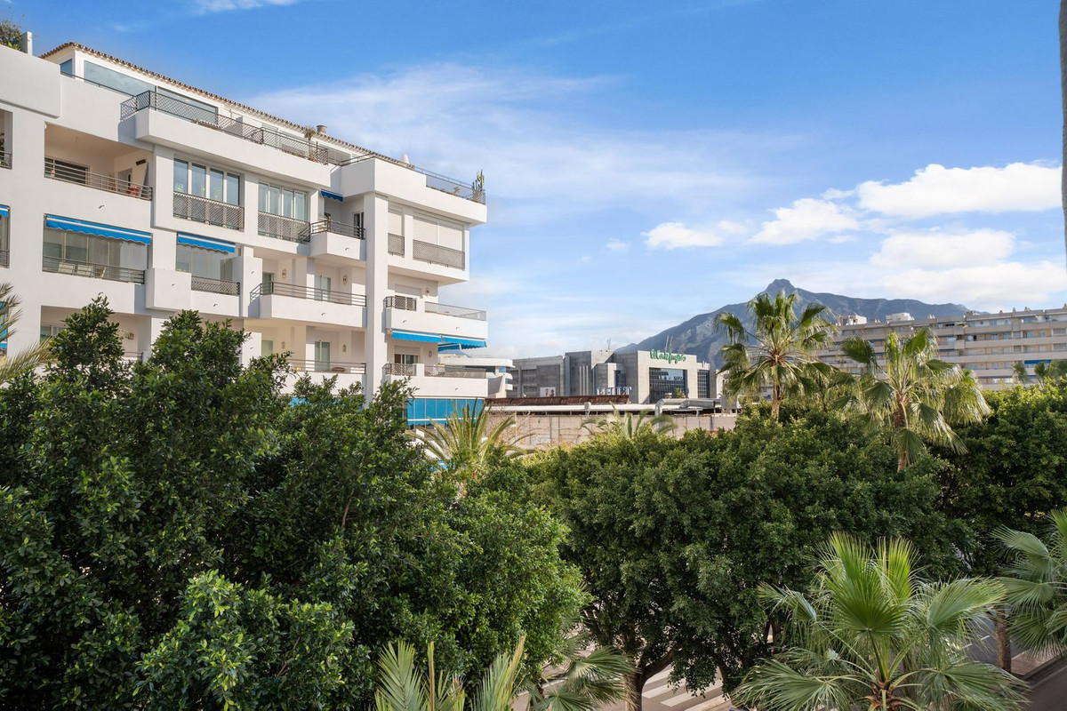 Appartement te koop in Puerto Banús | 2 slaapkamers H5019289