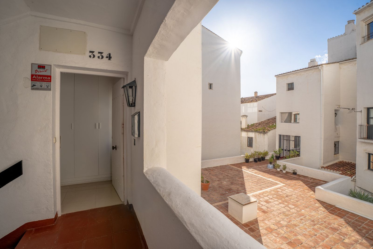 Appartement te koop in Puerto Banús | 2 slaapkamers H5019289