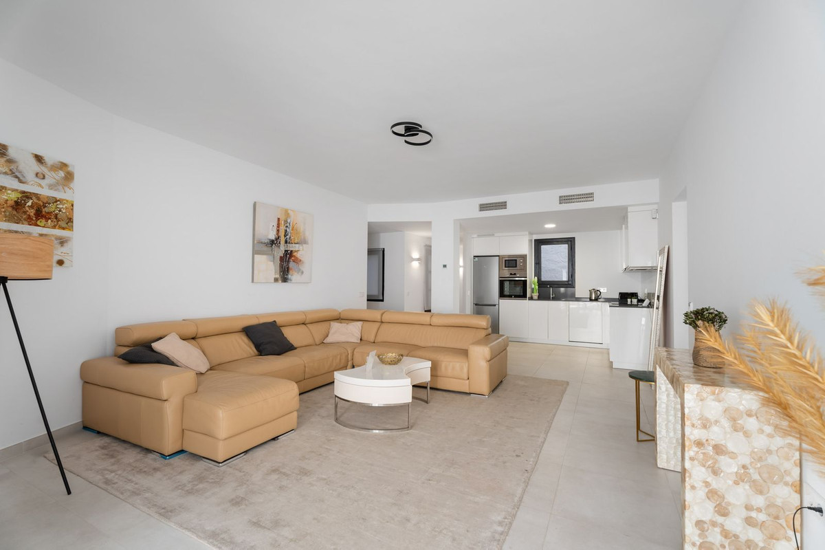 Tussenverdieping Appartement in Puerto Banús-1