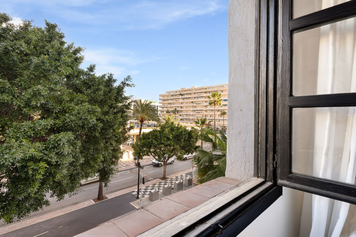 Tussenverdieping Appartement in Puerto Banús-14