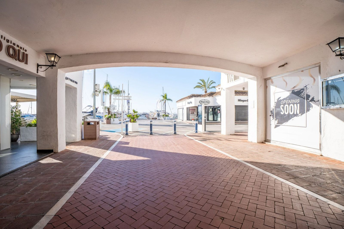 Tussenverdieping Appartement in Puerto Banús-20