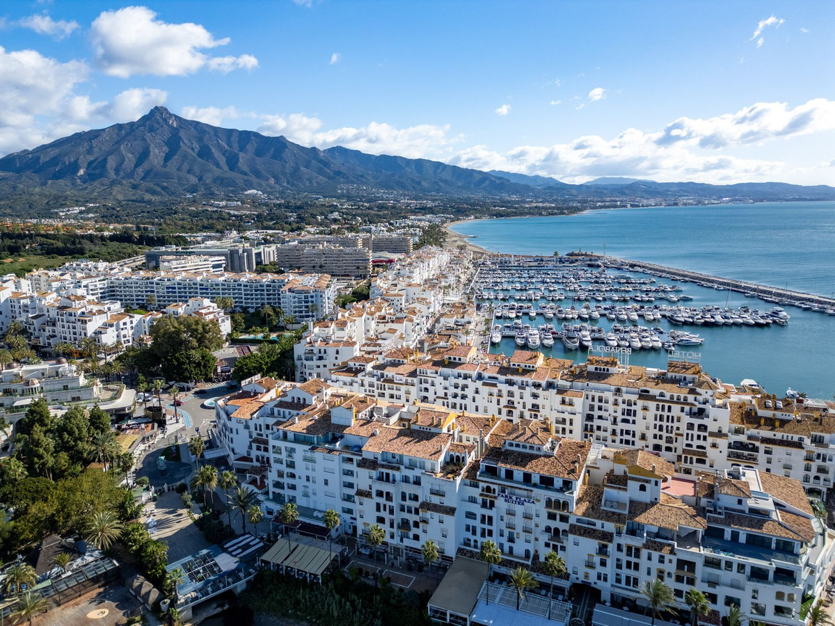 Tussenverdieping Appartement in Puerto Banús-22
