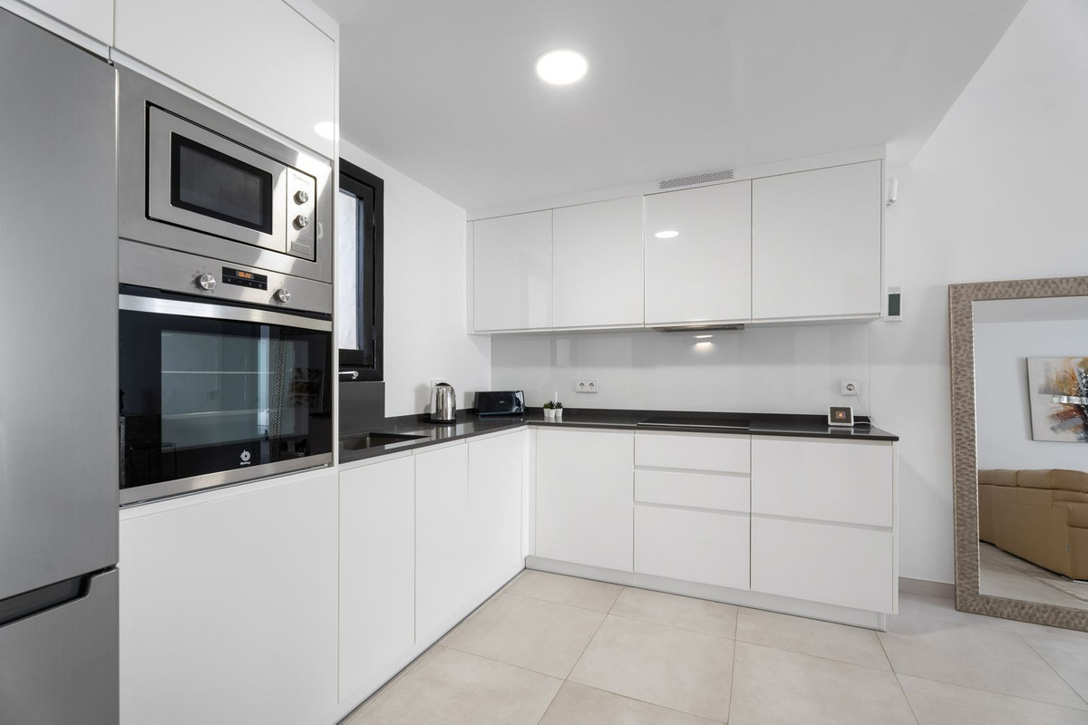 Tussenverdieping Appartement in Puerto Banús-5