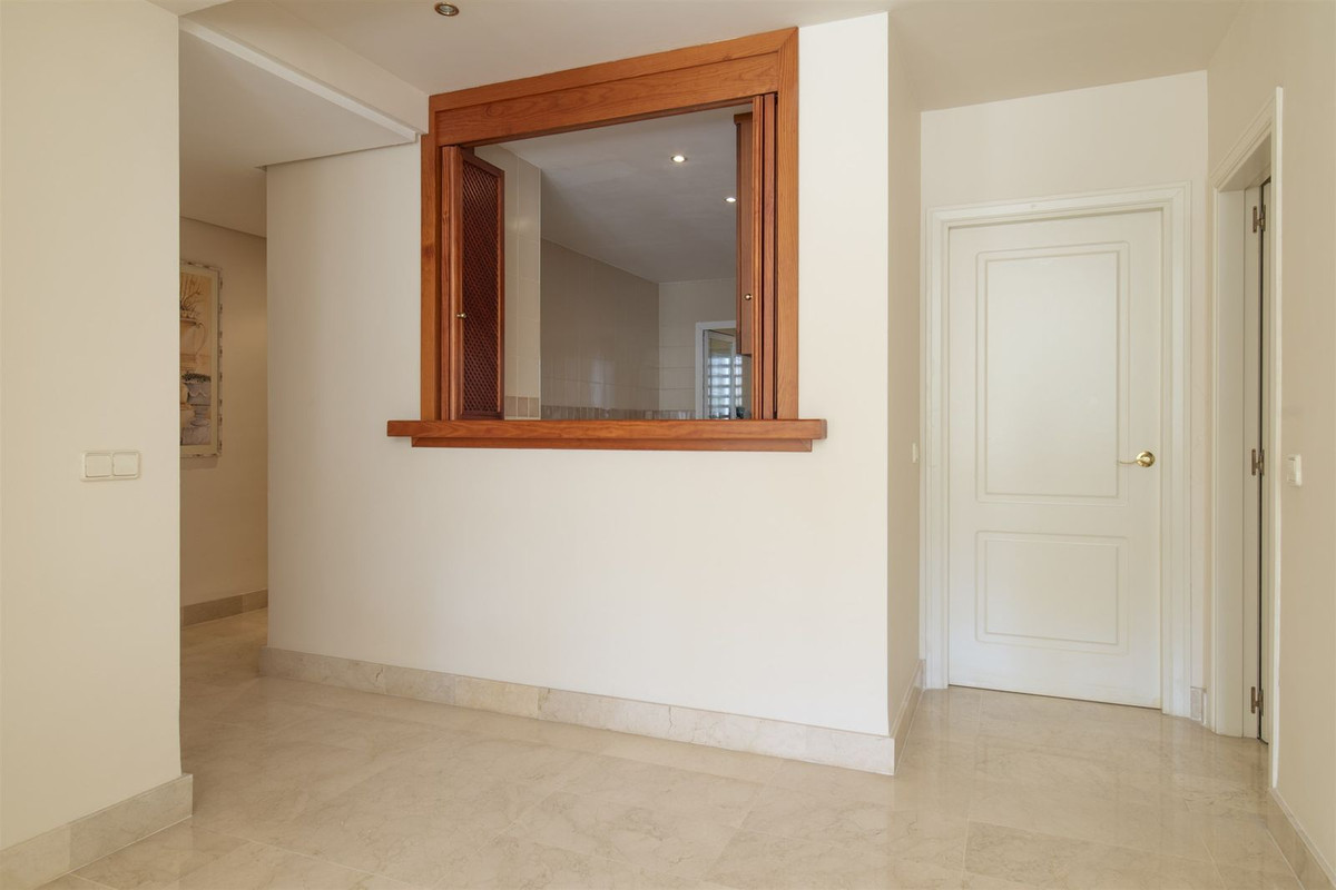 Tussenverdieping Appartement in Puerto Banús-17