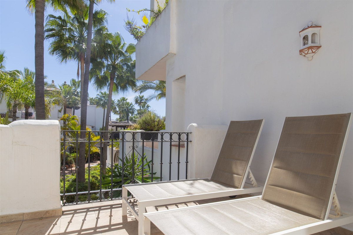 Tussenverdieping Appartement in Puerto Banús-20