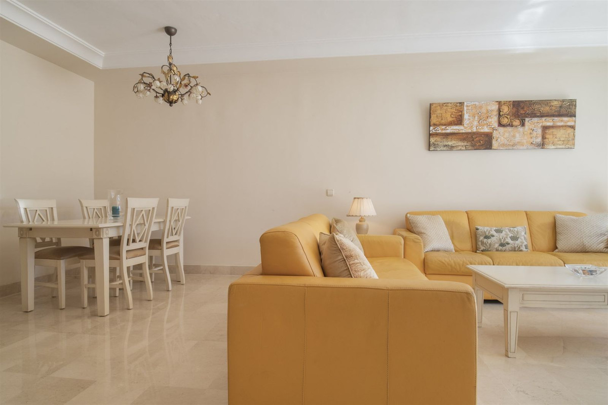 Tussenverdieping Appartement in Puerto Banús-6