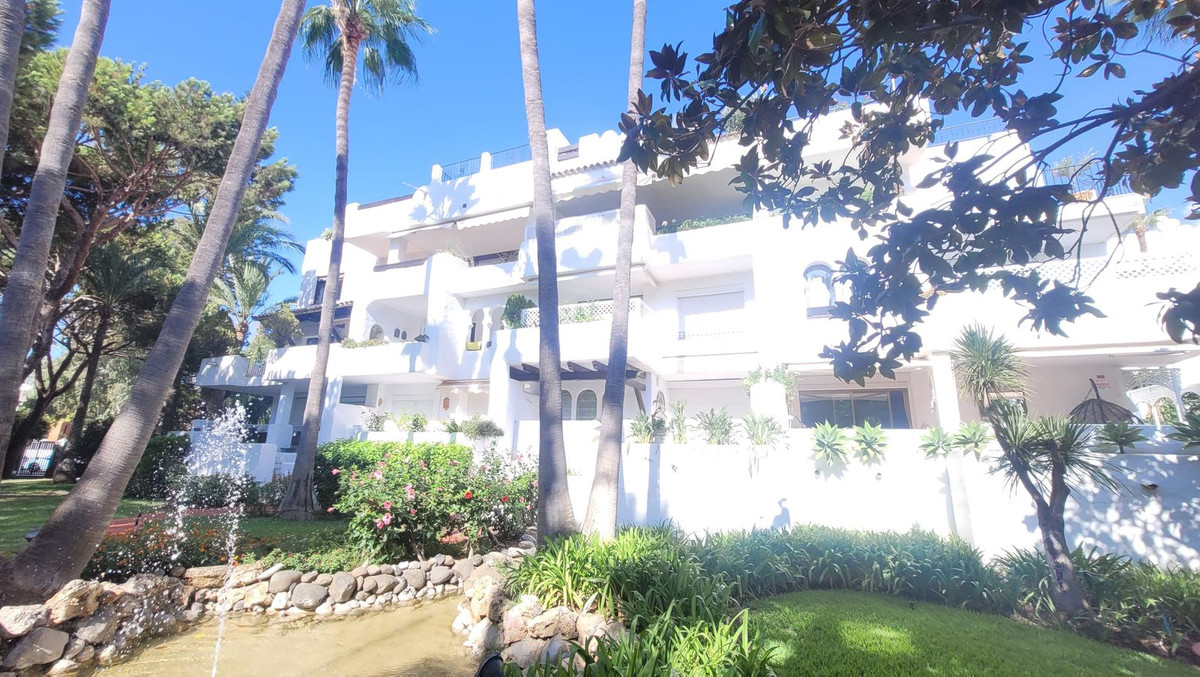 Appartement te koop in Puerto Banús | 2 slaapkamers H5026267