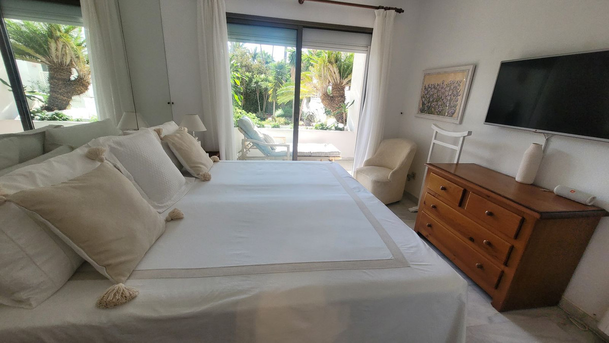Appartement te koop in Puerto Banús | 2 slaapkamers H5026267