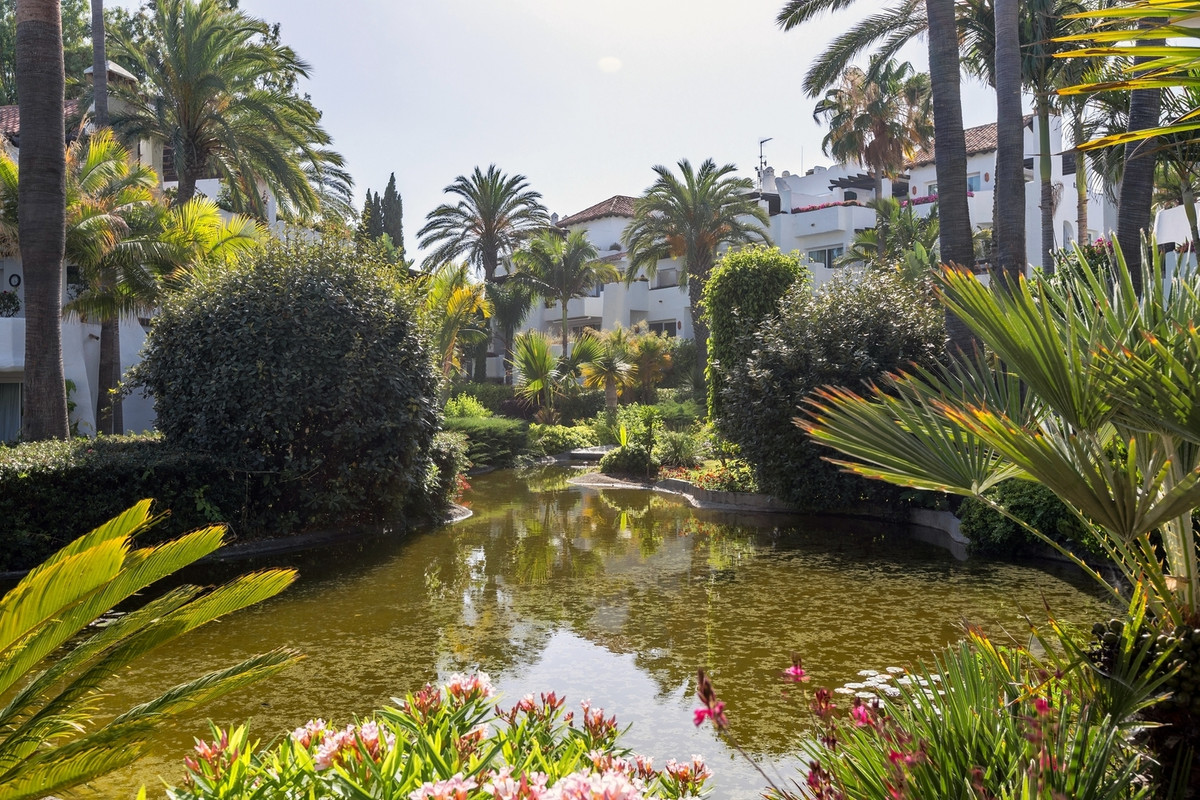 Penthouse for sale in Puerto Banús | 3 bedrooms H5034295