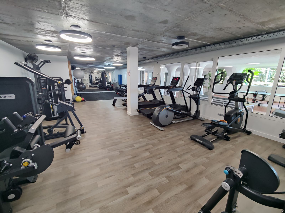 Penthouse for sale in Puerto Banús | 3 bedrooms H5034295