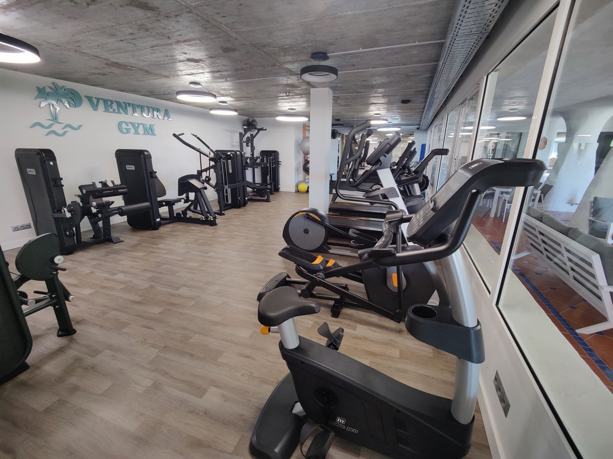 Penthouse for sale in Puerto Banús | 3 bedrooms H5034295