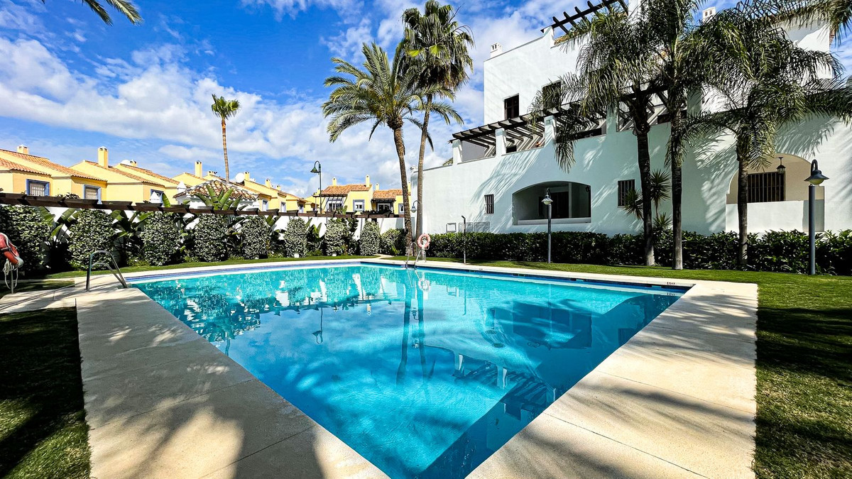 Appartement te koop in Puerto Banús | 2 slaapkamers H5038831