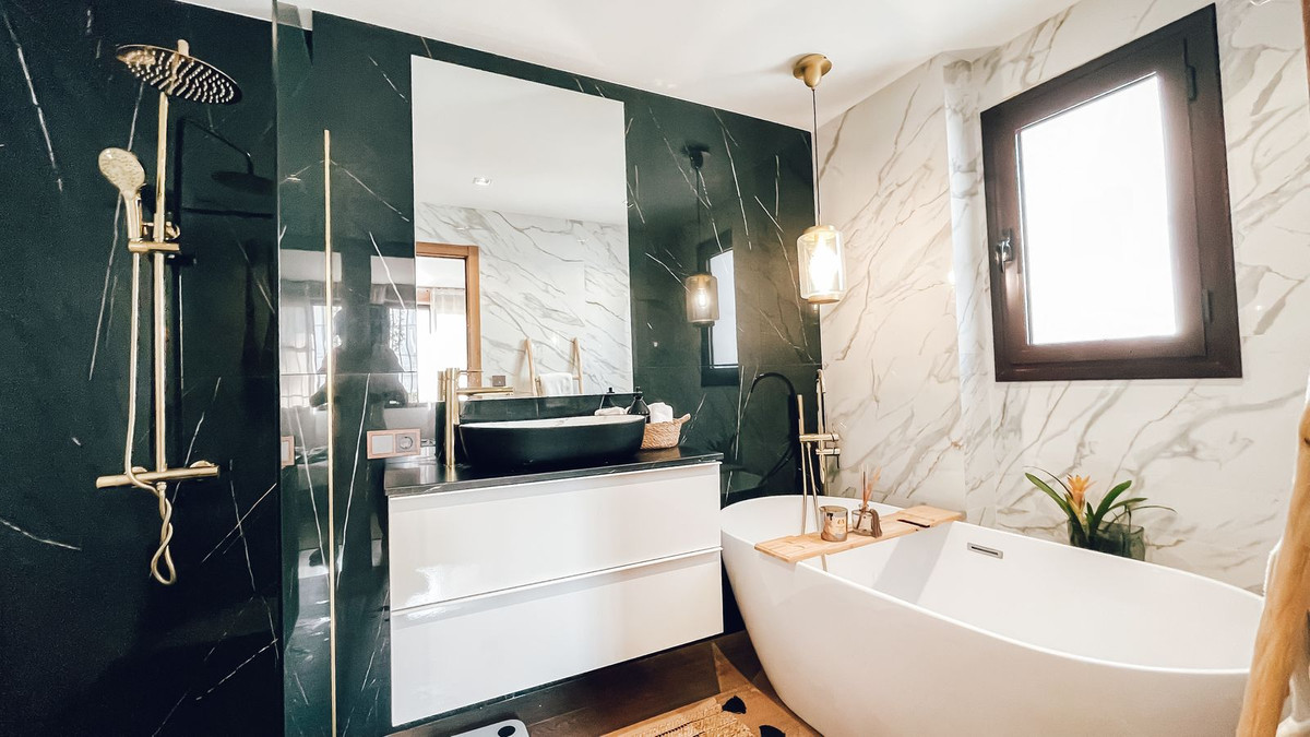 Appartement te koop in Puerto Banús | 2 slaapkamers H5038831