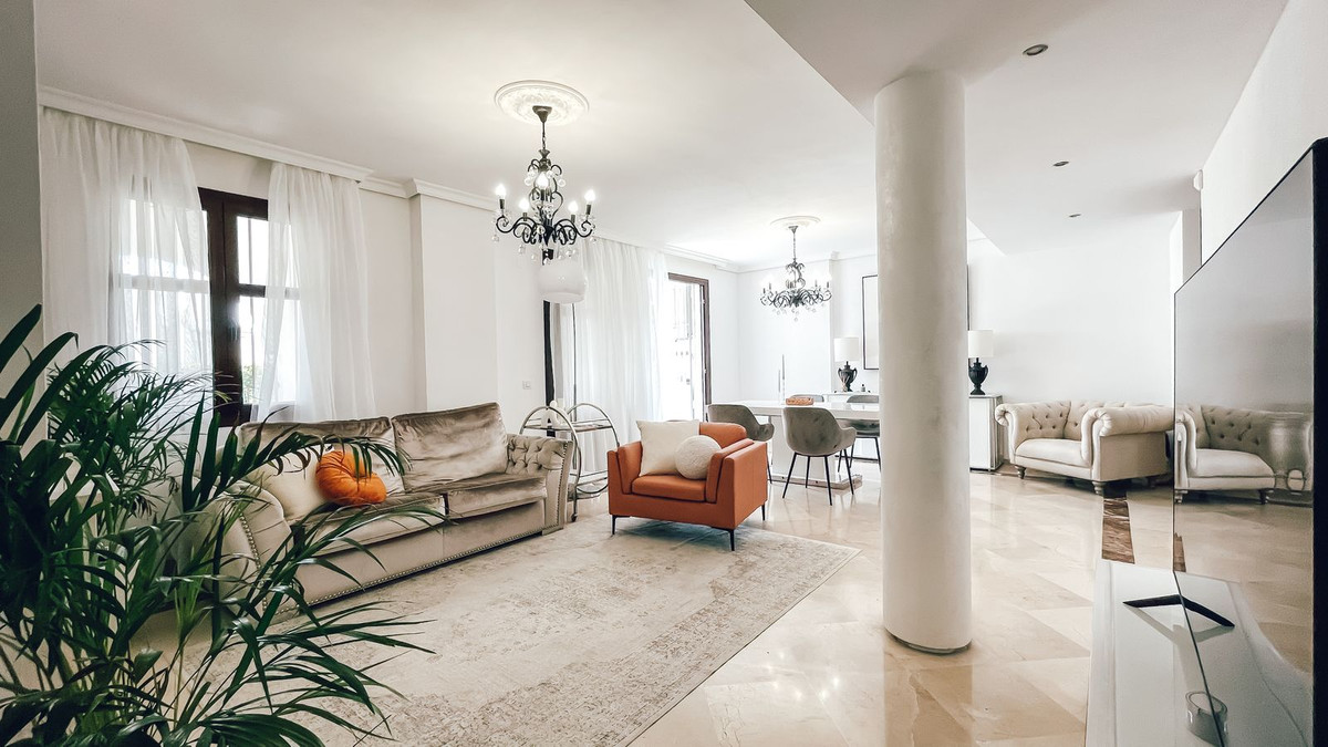 Appartement te koop in Puerto Banús | 2 slaapkamers H5038831