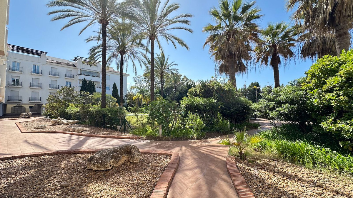 Appartement te koop in Puerto Banús | 2 slaapkamers H5042215