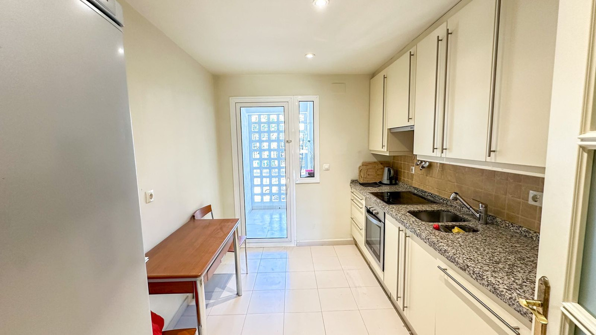 Appartement te koop in Puerto Banús | 2 slaapkamers H5042215