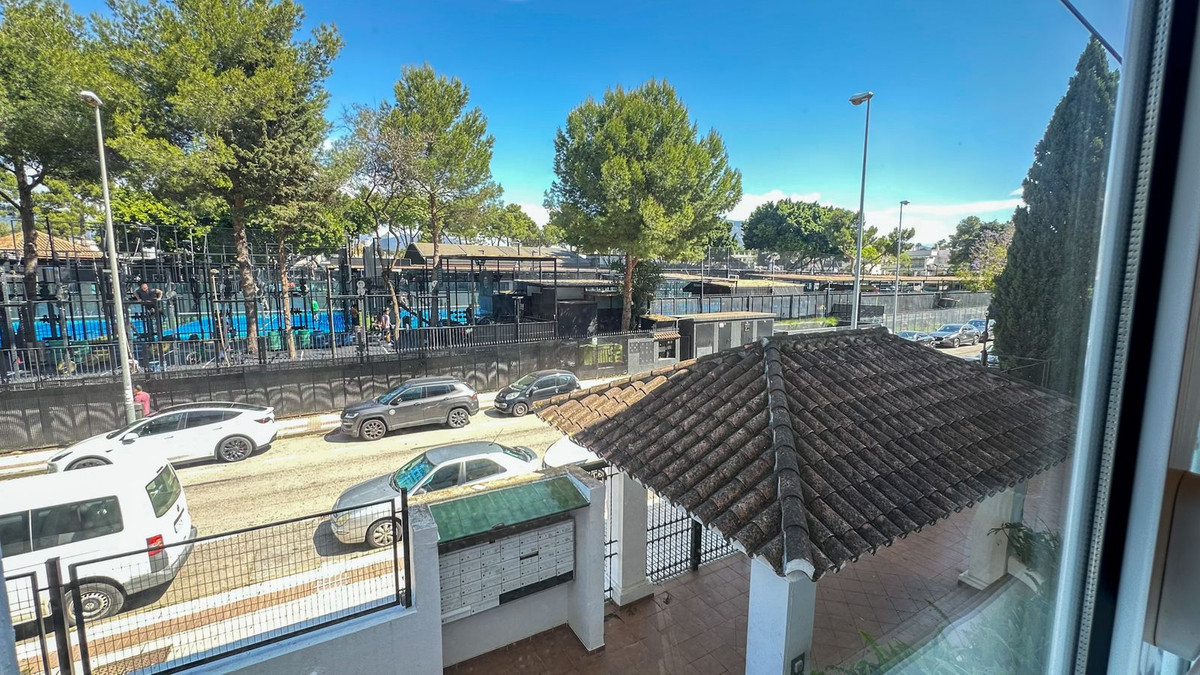 Appartement te koop in Puerto Banús | 2 slaapkamers H5042215